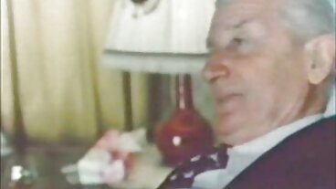 বাঁড়ার চোদা চুদির ভিডিও ডাউনলোড রস খাবার, সুন্দরী বালিকা